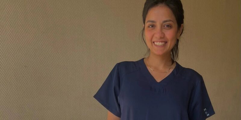 سهر الصايغ تتألق بزي الأطباء.. فنانة مبدعة وطبيبة في الحياة الواقعية