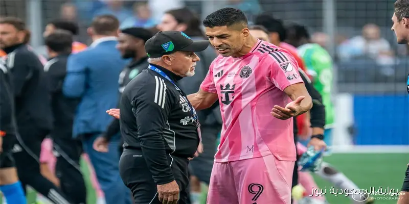 الاتحاد الأمريكي يفرض عقوبة جديدة على لويس سواريز بسبب البصق على المدرب