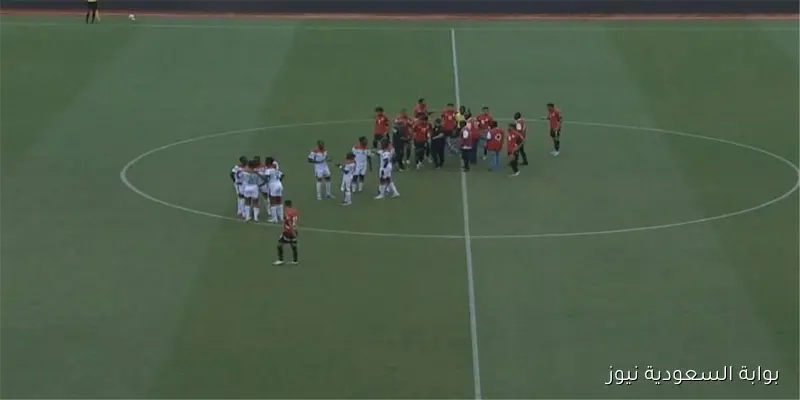 لاعب منتخب مصر يغادر مباراة بوركينا فاسو بسبب الإصابة